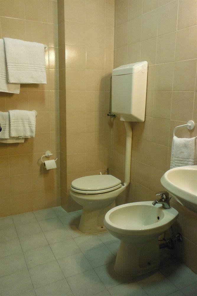 רג'ו אמיליה Novahotel מראה חיצוני תמונה